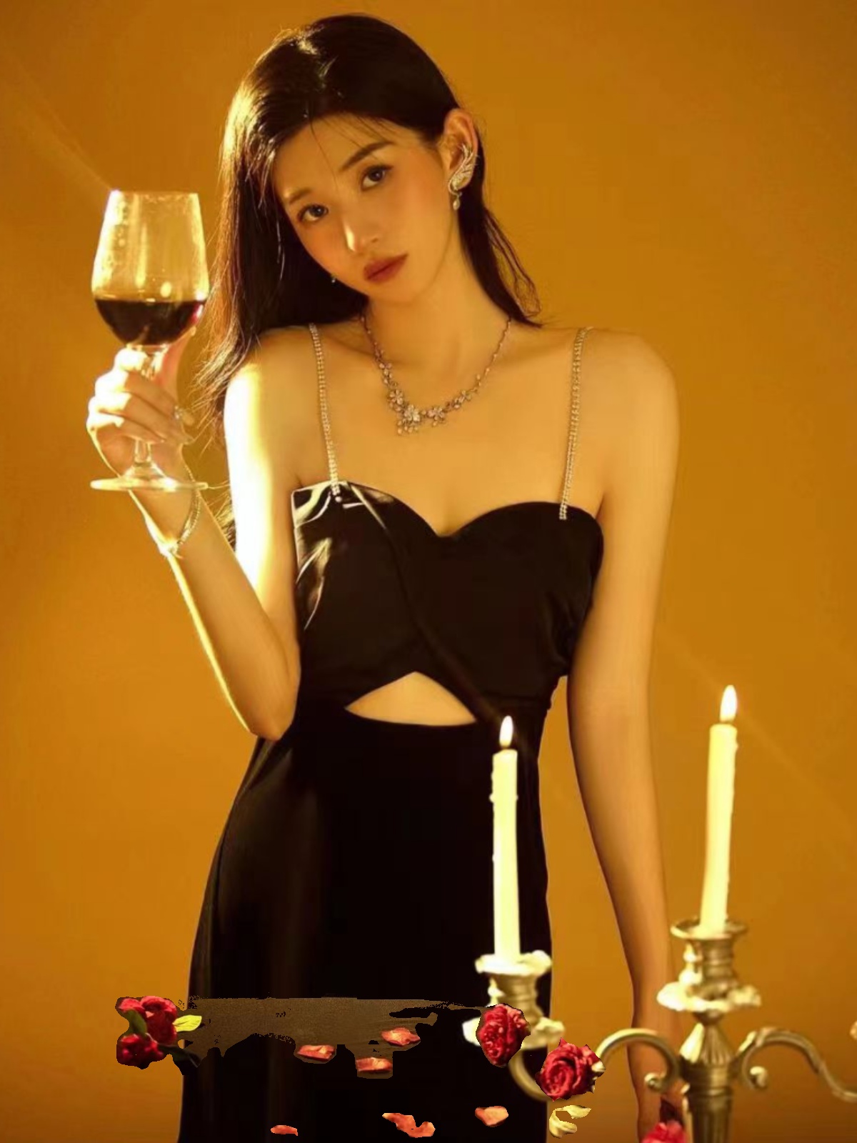 Ethnic Fashion Studio - セクシーな背中開きストラップドレス写真スタジオテーマ女性ファッショナブルな雰囲気ガールアート写真撮影ステージ衣装エスニックウェア