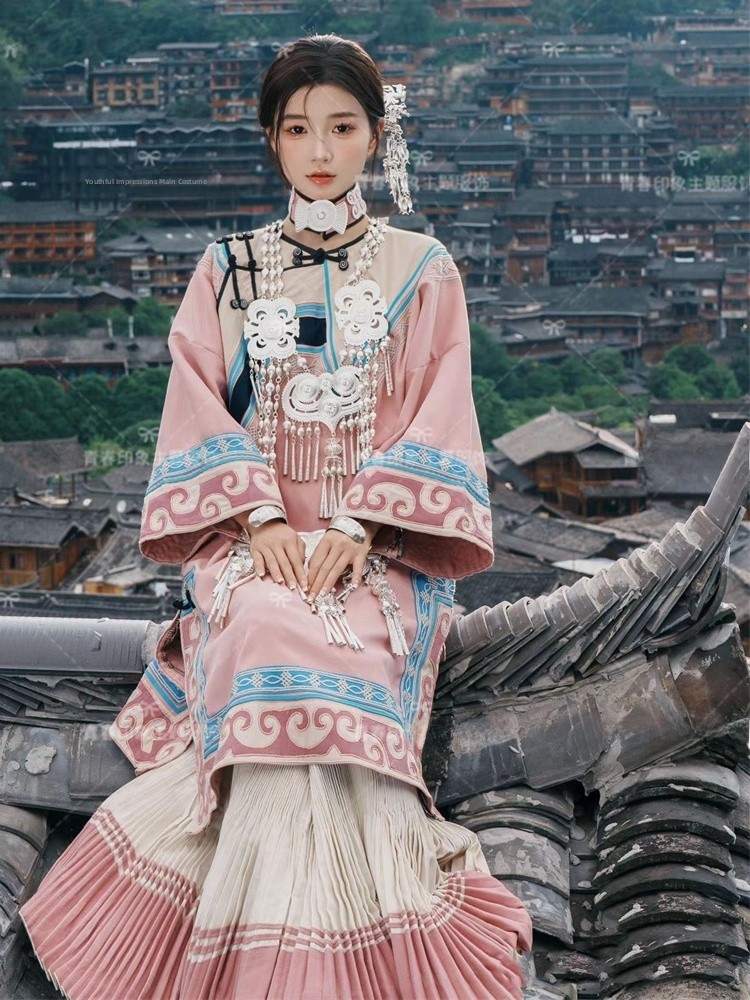 女の子向けピンクのエスニックスタイルの服 写真スタジオ旅行撮 - Ethnic Fashion Studio のレビューと価格